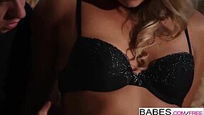 Tempting Heather Starlet Teases with Trimmed Pussy