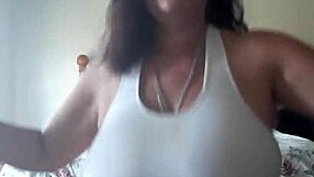 babes just for you guys, wanna see some hot granny action or what?