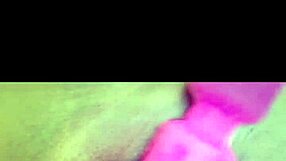 Exploring A Clean Pussy Through Gentle Masturbation