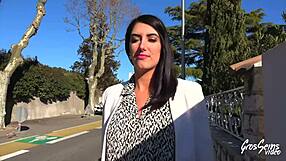 Jade And Ashley's Explosive Lesbian Threesome In Lingerie