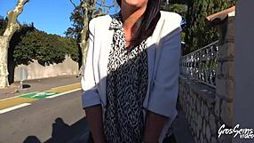 Jade And Ashley's Explosive Lesbian Threesome In Lingerie