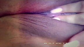 Exploring A Clean Pussy Through Gentle Masturbation