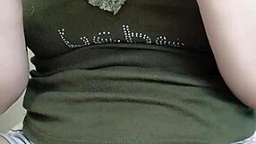 Beautiful Girl Performs Live Dance on Bigo 2