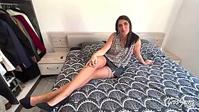 Jade And Ashley's Explosive Lesbian Threesome In Lingerie