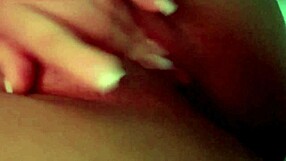 gostosa se masturbando - parte 2