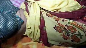 First time cheating with Deshi Priya Bhabhi