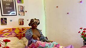 Student does quicky with big cock in room.