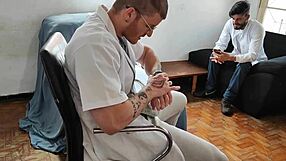 safada visits gynecologist and fucks two doctors