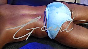 giver massage der bliver til fingring og orgasme