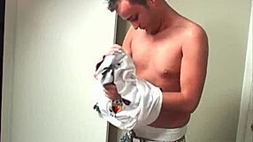 Sexy twinks having hardcore gay blowjobs?