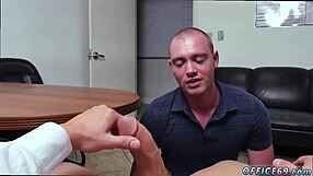 I give a loud blowjob to a straight guy on gay pantsless friday