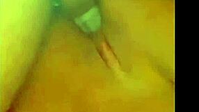 Subtly fucking the hottie's pussy with big cock