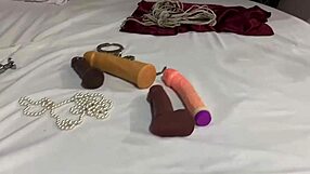 vadia submissa exibindo e levando rola de quatro no motel