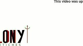 Polly Petrova sdílí fantazii o zlatém dešti v koupelně