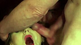 Kinky peach gets cumshot on her face, swallowing all the charge in bukkake