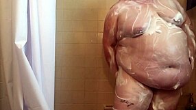 Mwkm Soaps Up Real Nice In Relaxing Bath Time