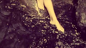 Exploring vintage women from around the world.