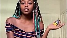 बालों वाली हंक ने रेडहेड बेब की चूत में मोटा काला लंड ठोक दिया