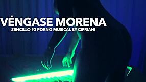 Vengase Morena - El �lbum De Cipriani Con Escenas Exclusivas De Modelos Webcam