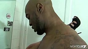 Wanna see this interracial couple bang hard in a pub's toilet?