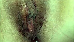 adoro compartilhar minha bucetinha gostosa em grupo.