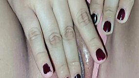 Babe enjoys creampie experience