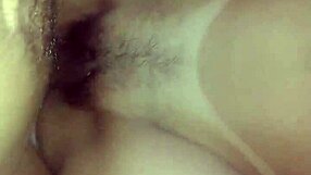 Enloqueciendo con el coño grande de la esposa y polla monstruosa