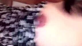 Show H�ng �m Khuya! Who Wants This Asian Beauty Tonight? Late Night Heat Awaits!