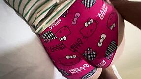 Que Harias Si Te Encuentras A Este Mujeron En Tu Cuarto!