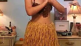 Dainty Rascal promotes body positivity through dancing