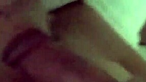 Jenna Jaymes mete sus tetas gordas y cuerpo curvy con polla monstruosa