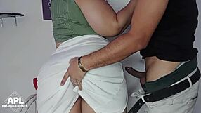 hey, i seduce my neighbor for my juicy pussy!