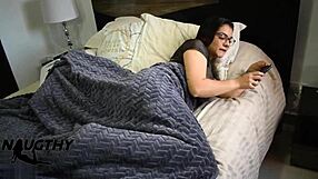 i wake up horny from a steamy message today