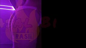 my girlfriend loves showing her body in softcore