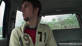 Horny Twinks Sucking and Fucking Hard in Gay Action