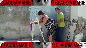 Snjmem ji hlačke in ji dam dobro jebanje ob steni