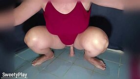 mature milf experiences anal orgasm with dildo and squirting