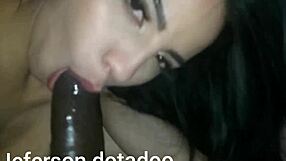 Morena Safadinha Giving Foot Handjob To Mature Milf