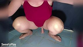 mature milf experiences anal orgasm with dildo and squirting