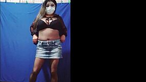 EN EL NOMBRE DEL PADRASTRO, HIJASTRO Y ESPIRITU SEXUAL AMEN, HIJASTRA SEXY MENEA SU AJUSTADA VAGINA CON LENCERIA SEXY!!