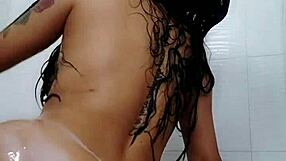 Vanessa masturbating in the bathroom with latina passion