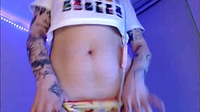 I-I love her petite 18+ natural ass and pussy lips as neighbors