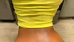 Big Booty Tranny Takes Dildo!