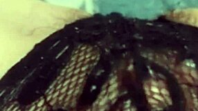 Powdered Life Tempting Little Pussy And Juicy Waters