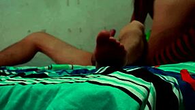 I watch this sucia hijastra gettin very hot and fuckin super lento with the empleado