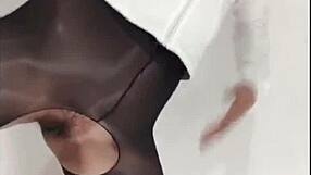 siganjue- little wife in sexy lingerie masturbates wildly missing a man