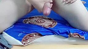 Thu dam 11 with shaved hairless look