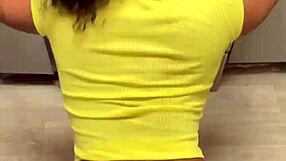 Big Booty Tranny Takes Dildo!