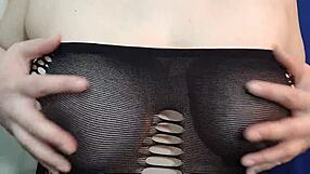 Kyra Hellfire Counts Down with Her Big Natural Boobs!