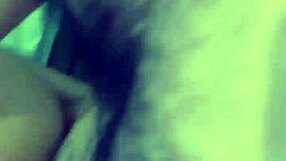 Cogiendo a la novia de mi amigo con mucho placer